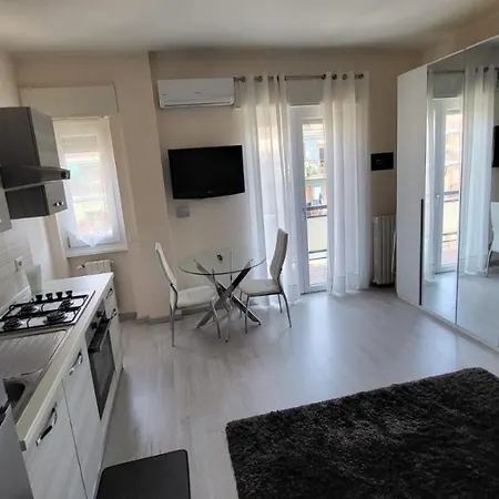 Apartment Fondazione Prada Metro Corvetto Splendido Monolocale Ristrutturato Ben Arredato *