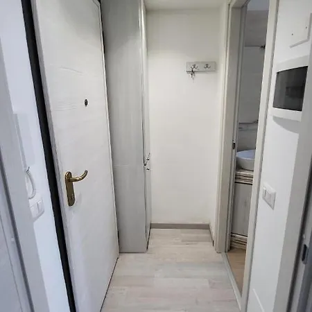 Fondazione Prada Metro Corvetto Splendido Monolocale Ristrutturato Ben Arredato Apartment *